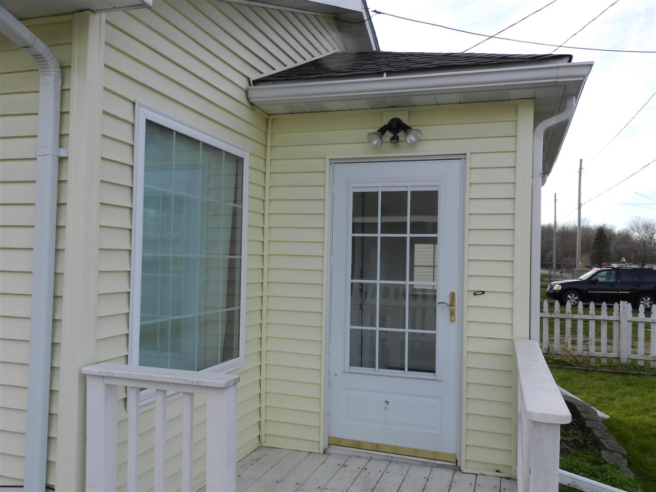 1051 W Mclean Flint City MI 48507