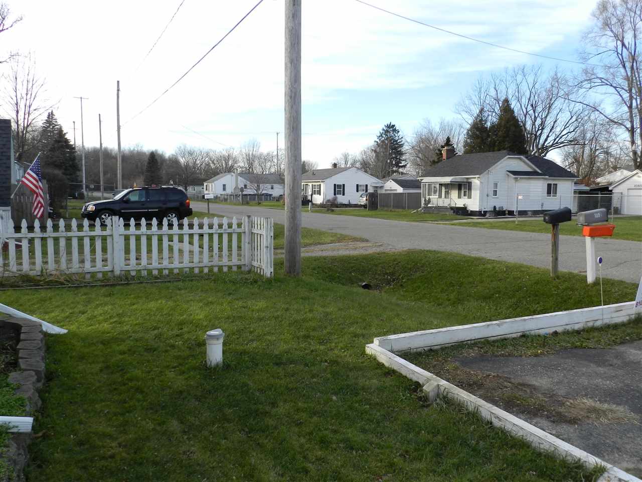 1051 W Mclean Flint City MI 48507