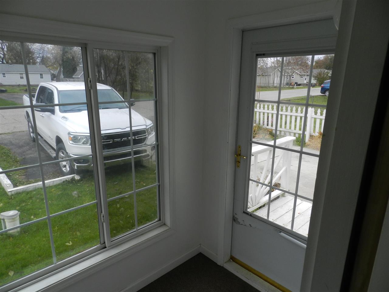1051 W Mclean Flint City MI 48507