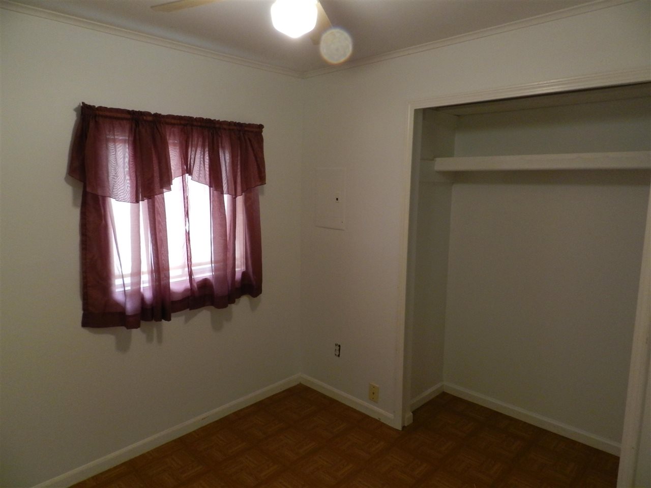 1051 W Mclean Flint City MI 48507