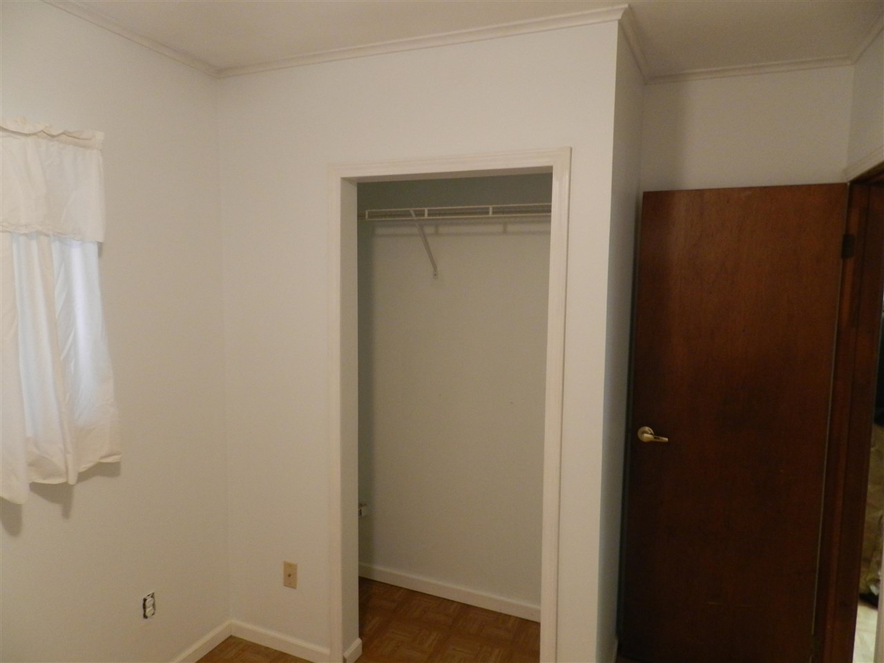 1051 W Mclean Flint City MI 48507