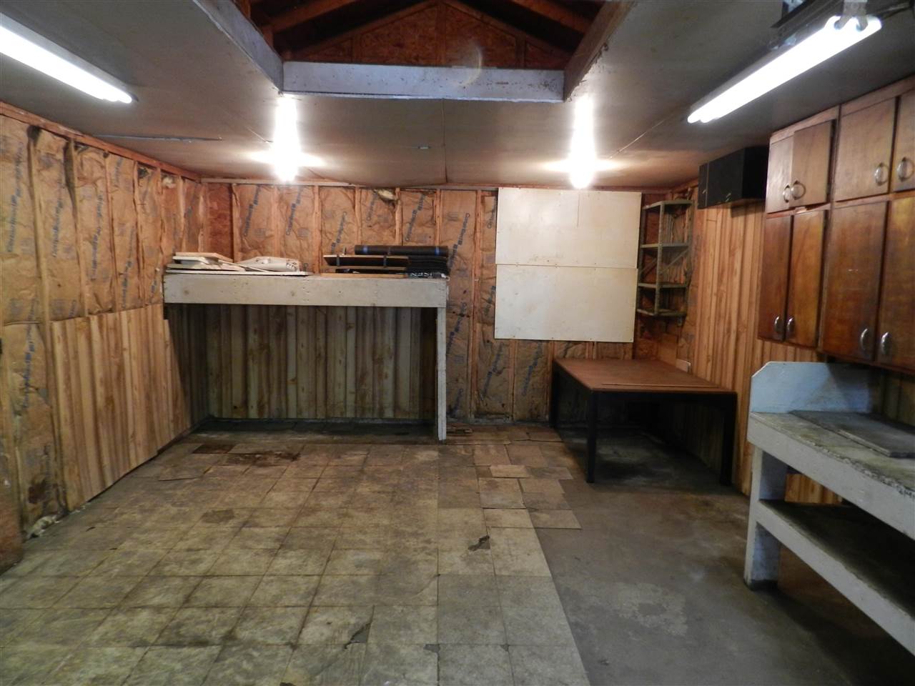 1051 W Mclean Flint City MI 48507