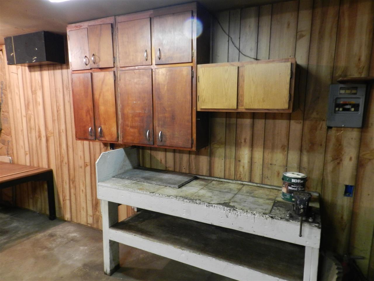 1051 W Mclean Flint City MI 48507