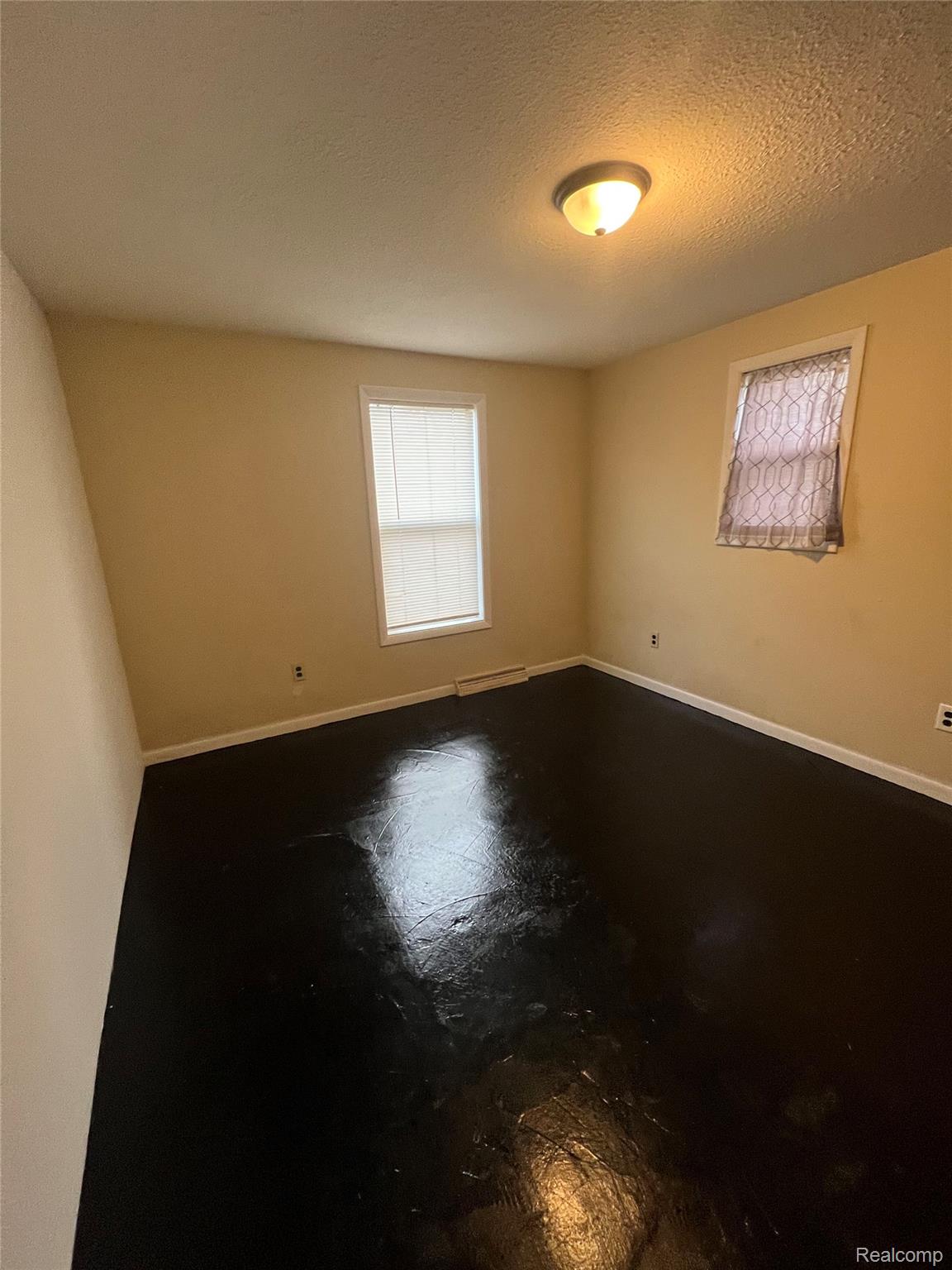 2517 Mackinaw Street Saginaw City MI 48602