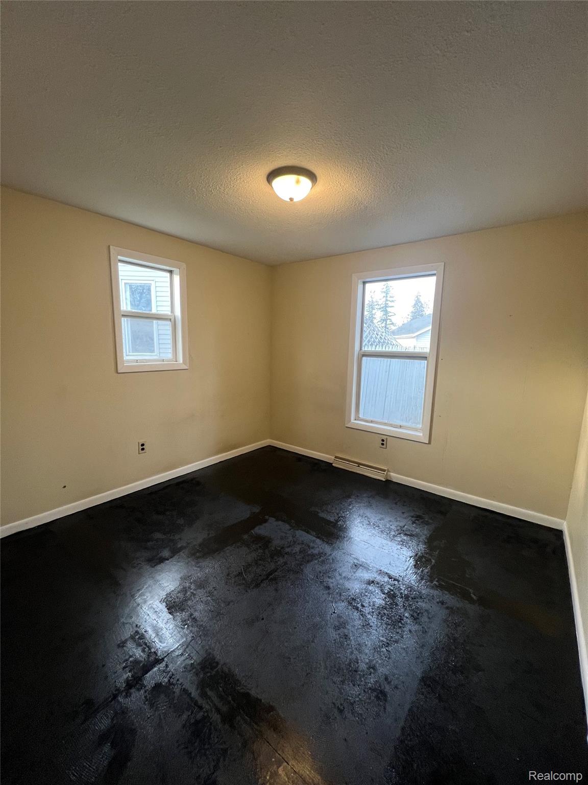 2517 Mackinaw Street Saginaw City MI 48602