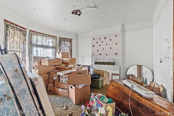 1825 Helen Street Detroit City MI 48207