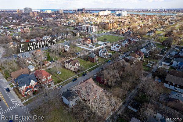 1825 Helen Street Detroit City MI 48207