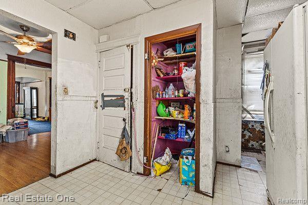 1825 Helen Street Detroit City MI 48207