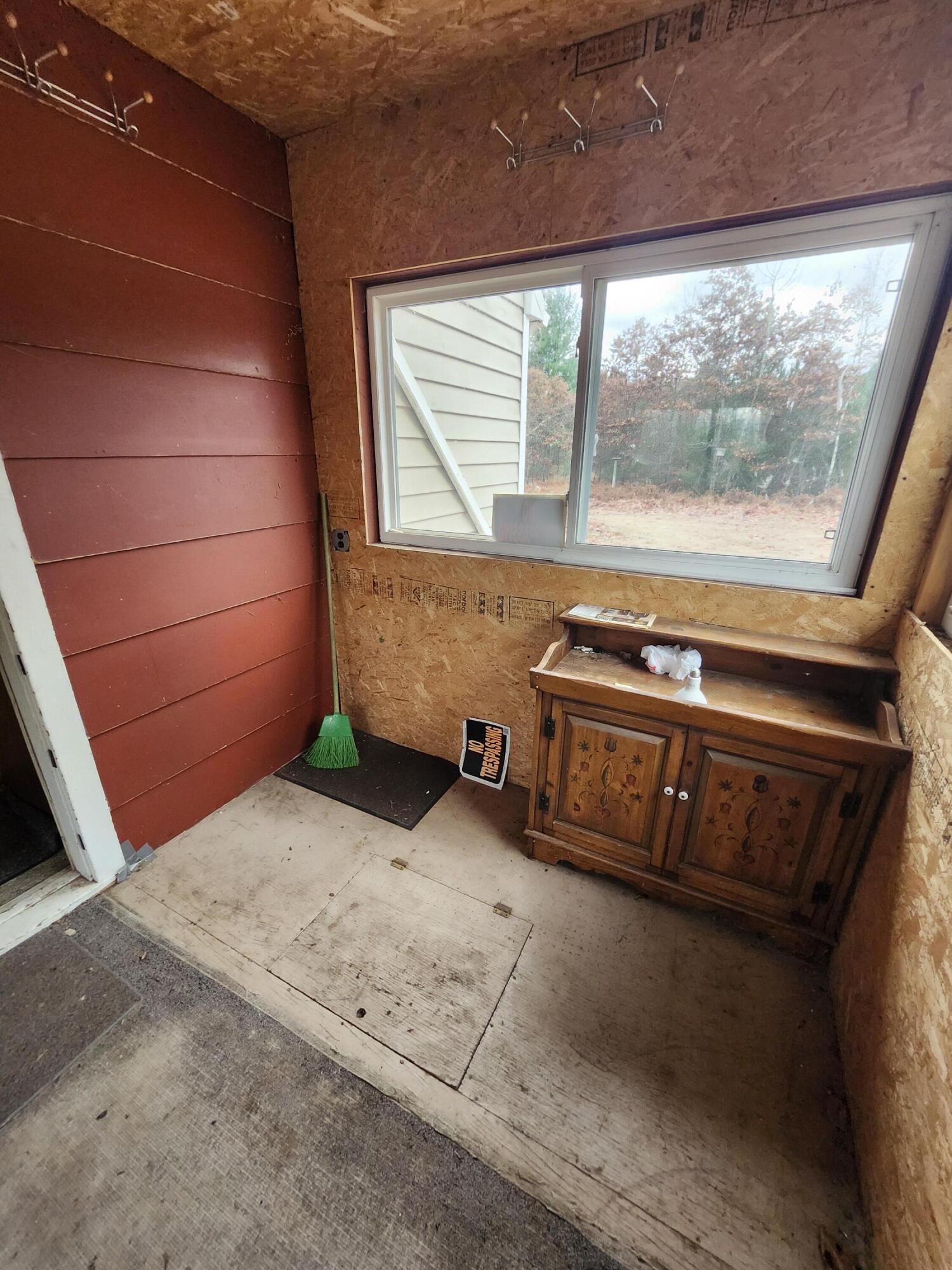 10544 N Lazy Lane Unknown City MI 49309