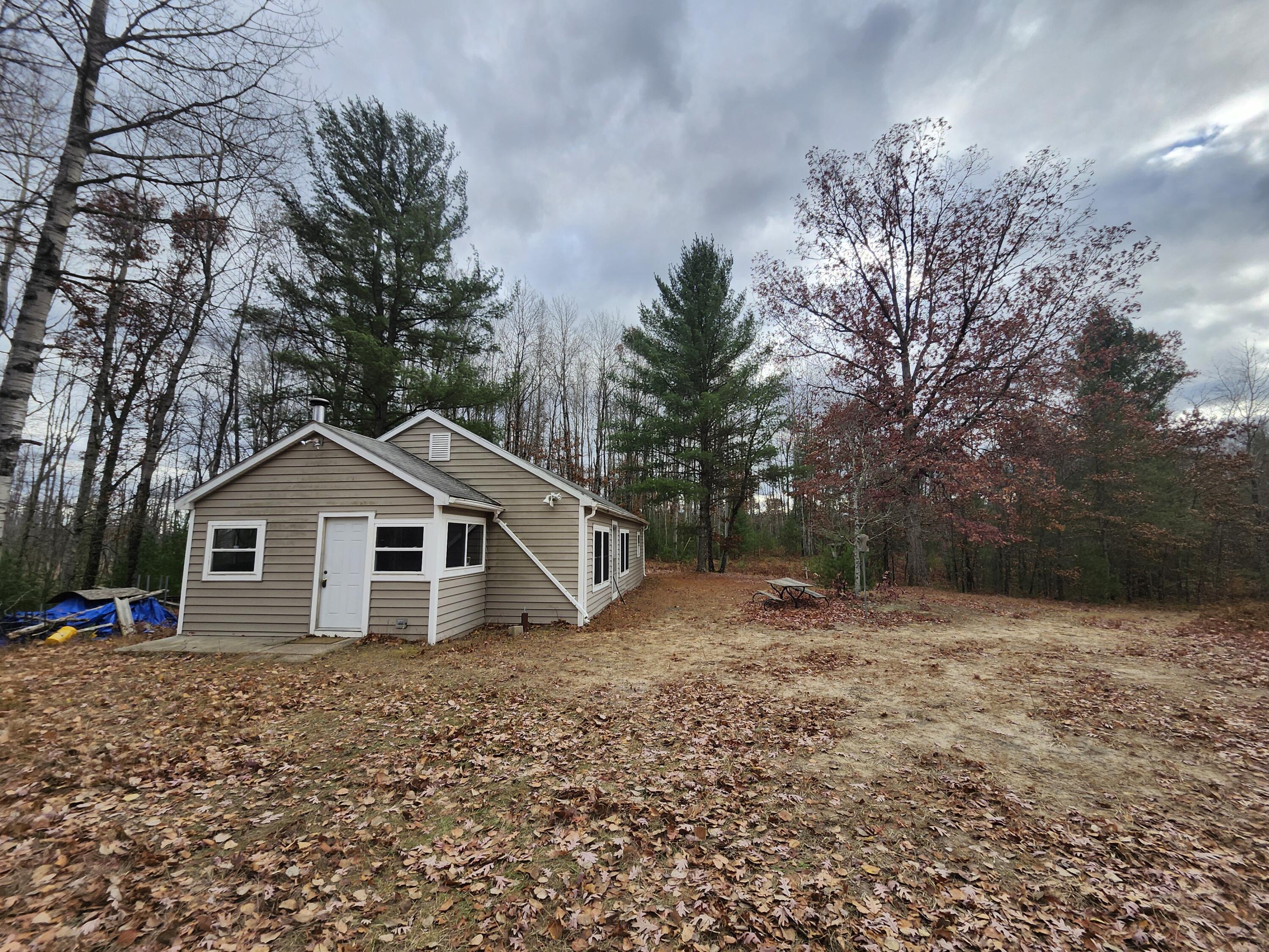 10544 N Lazy Lane Unknown City MI 49309