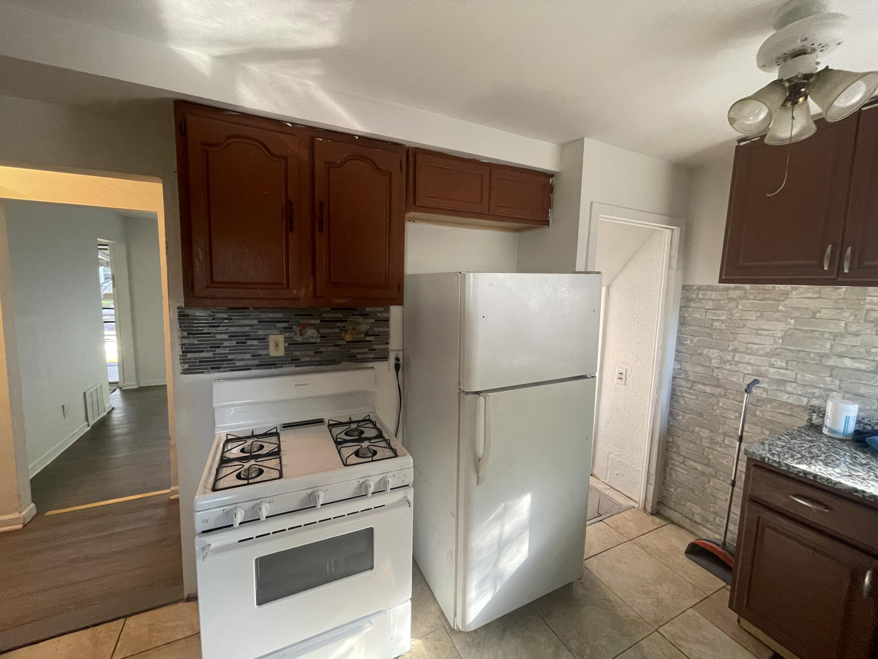 7763 Memorial Avenue Detroit City MI 48228