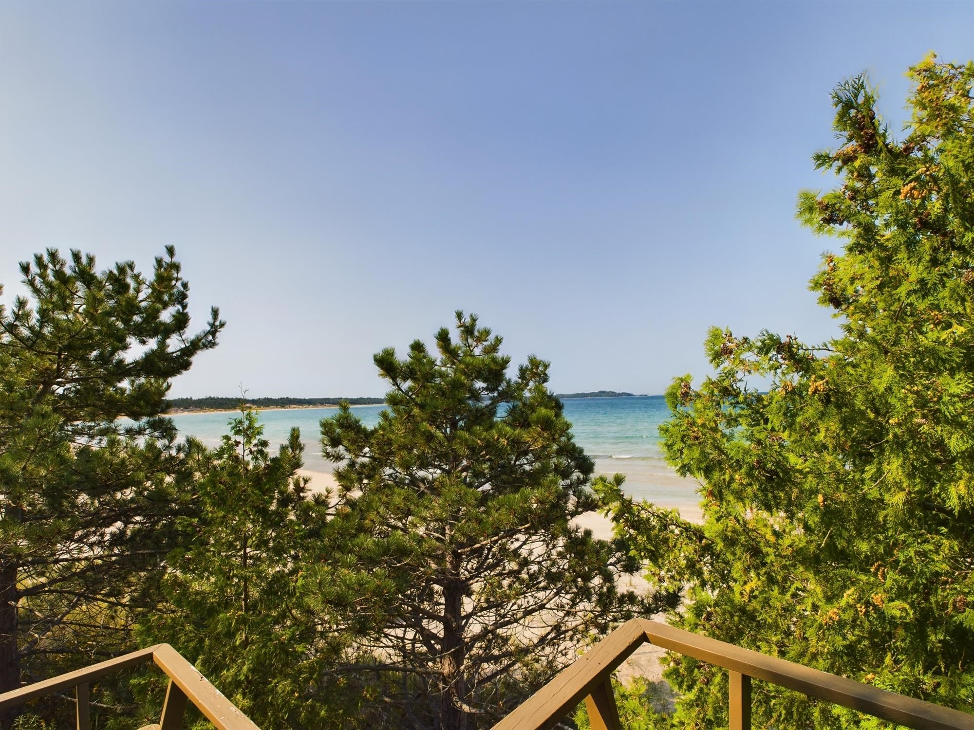 14619 N Cathead Bay Drive Leelanau Township MI 49670