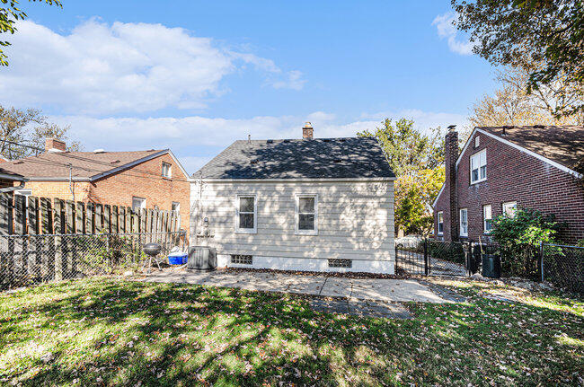 21824 Colony Street St. Clair Shores City MI 48080