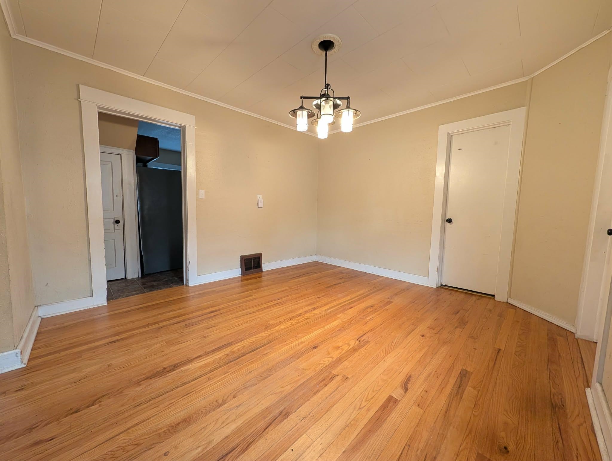 822 N River Avenue Alma City MI 48881