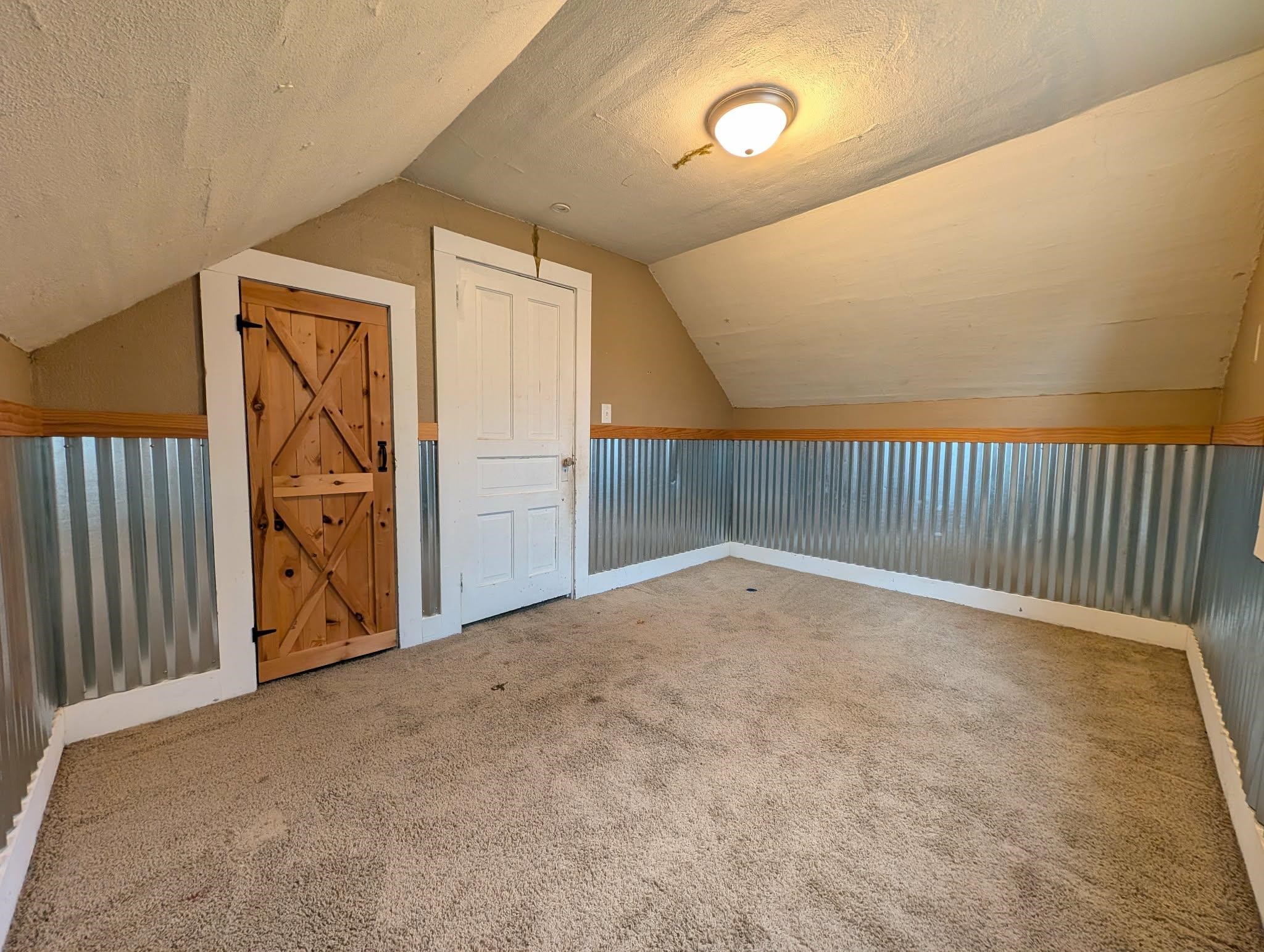 822 N River Avenue Alma City MI 48881