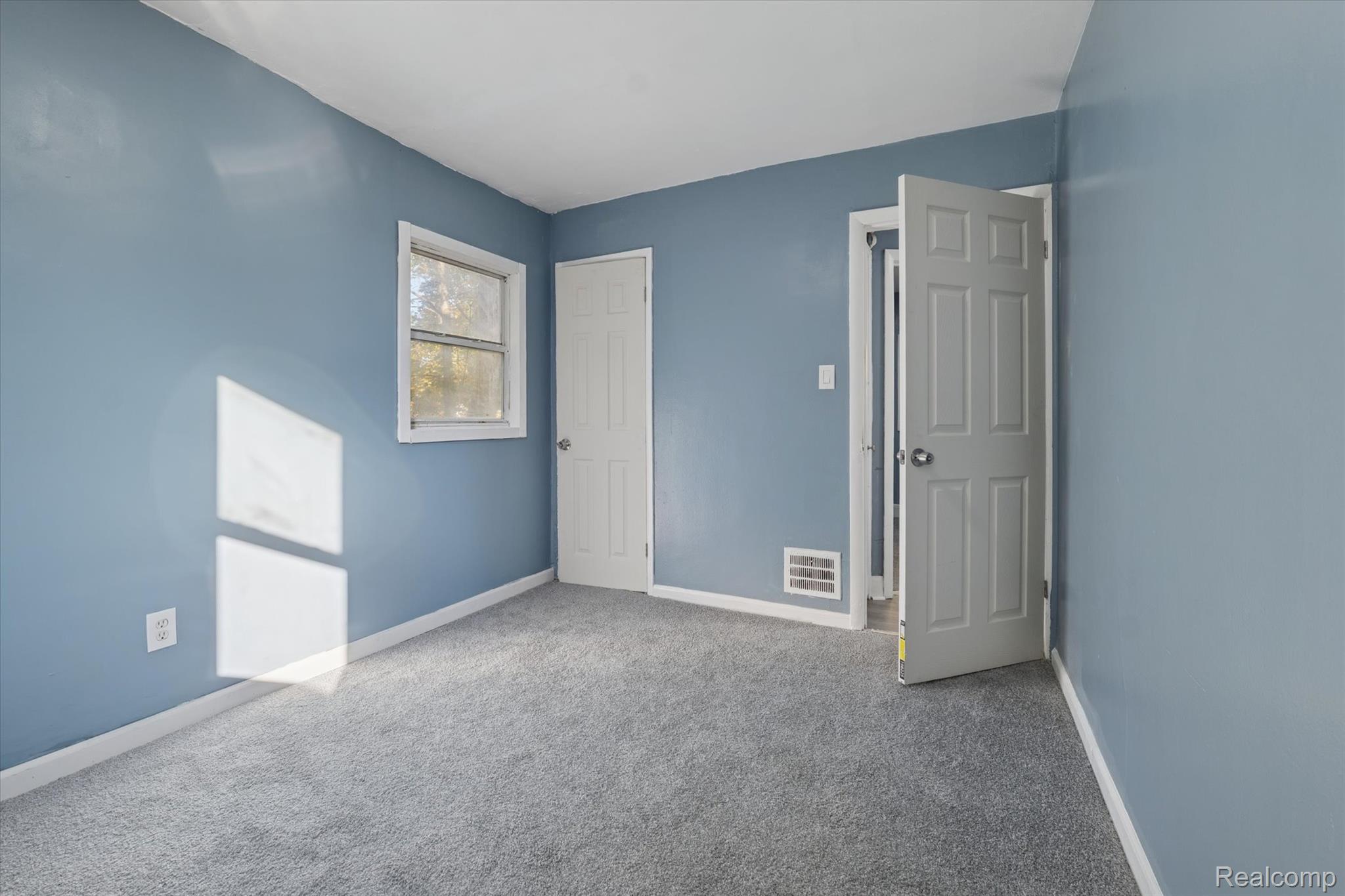 20107 Southfield Road Detroit City MI 48235