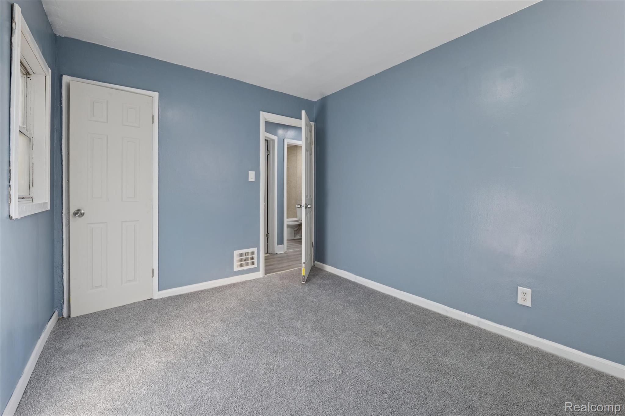 20107 Southfield Road Detroit City MI 48235