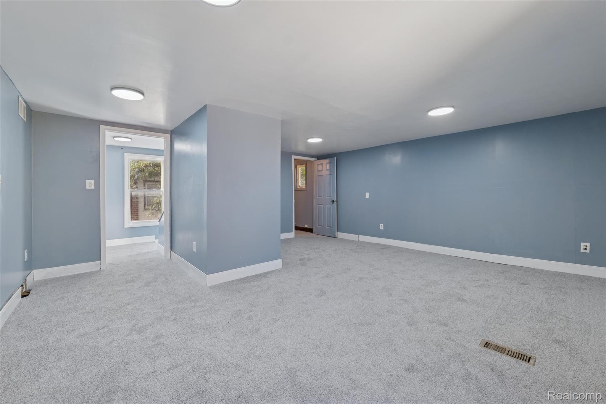20107 Southfield Road Detroit City MI 48235