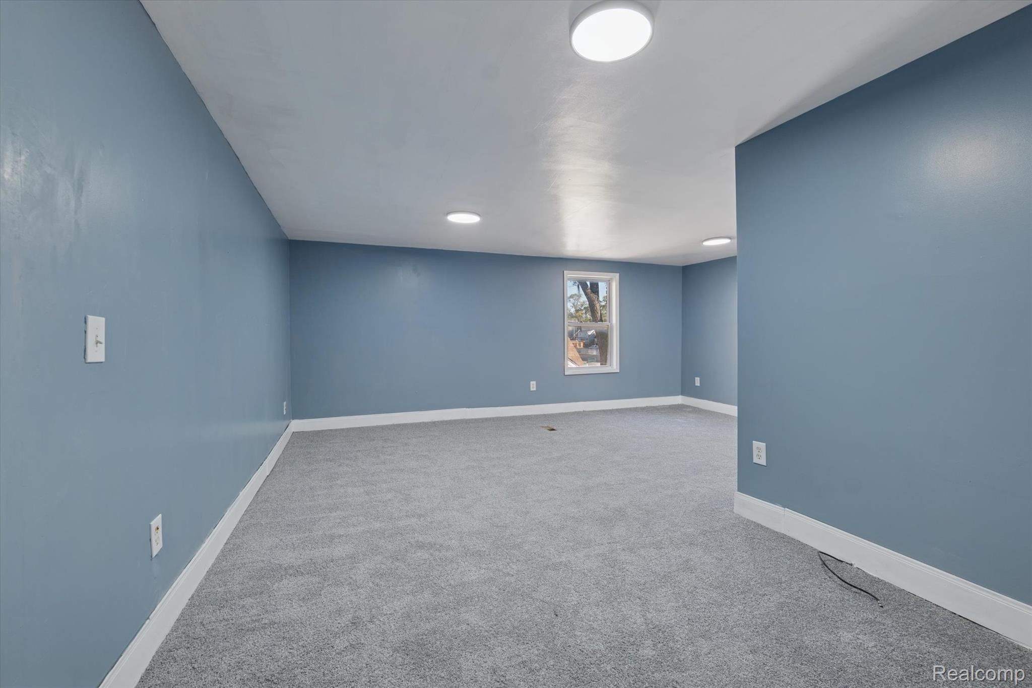 20107 Southfield Road Detroit City MI 48235