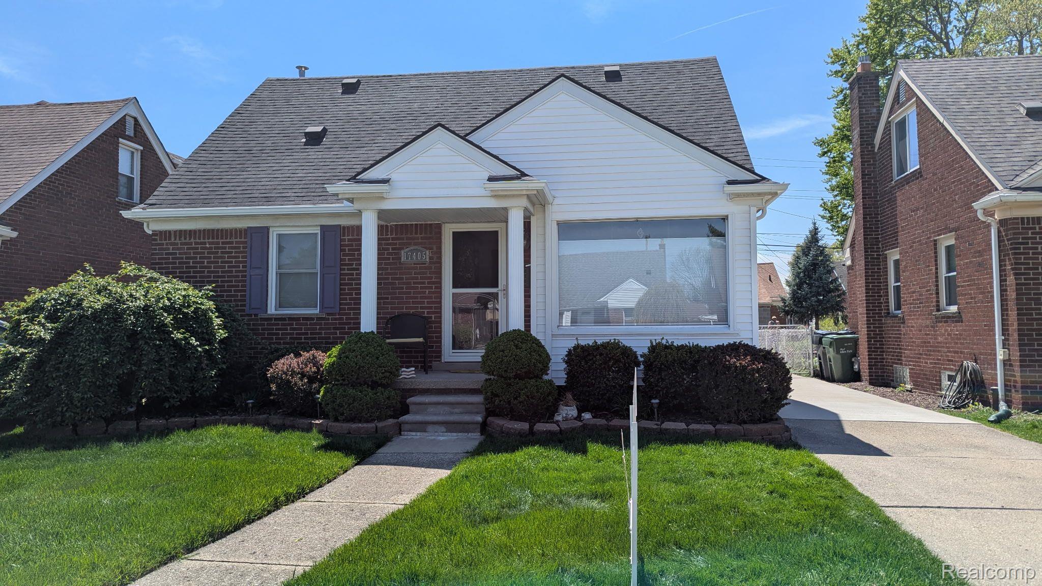 17405 Brody Avenue Allen Park City MI 48101