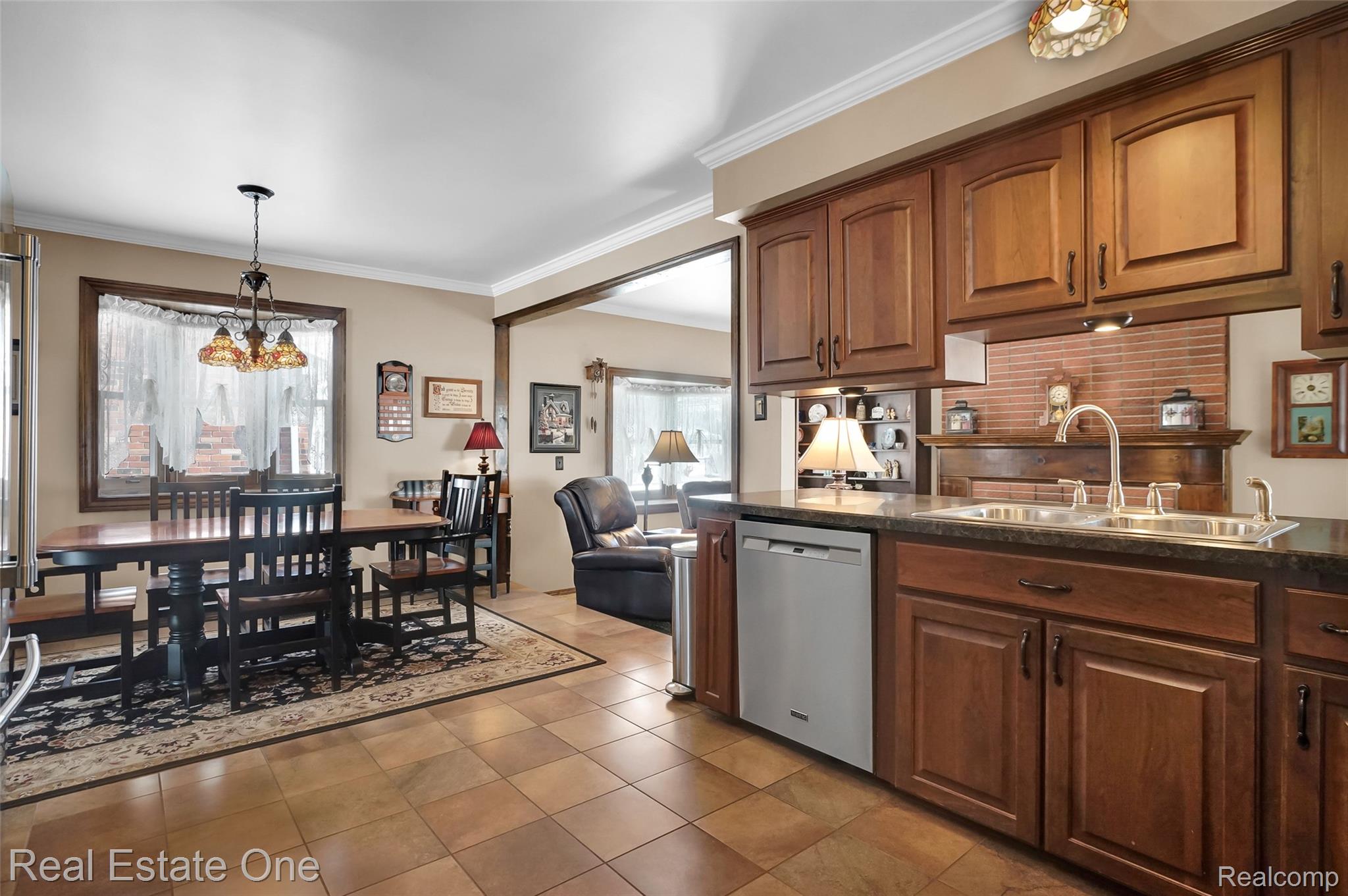 38133 Jamison Street Livonia City MI 48154