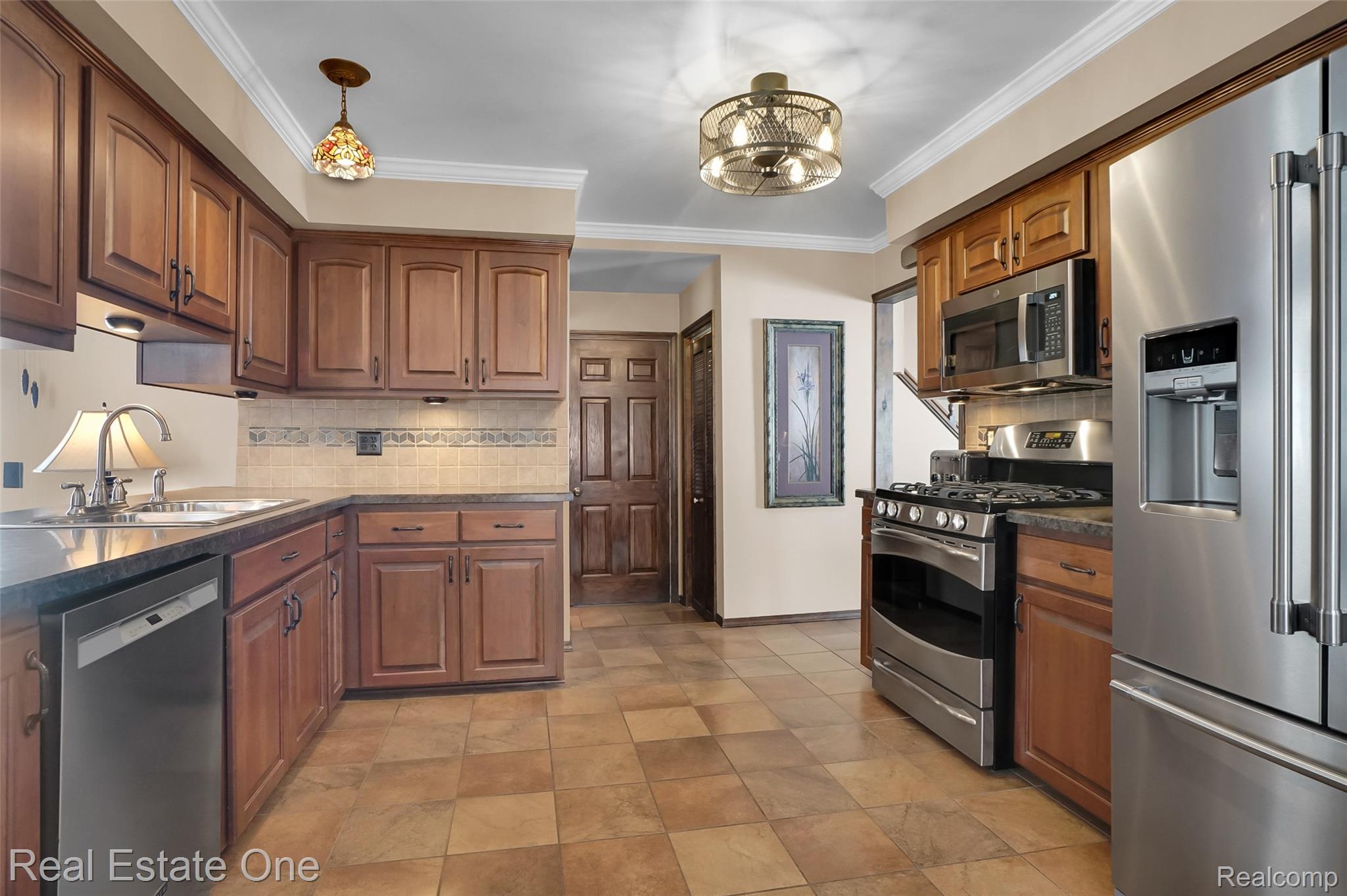 38133 Jamison Street Livonia City MI 48154