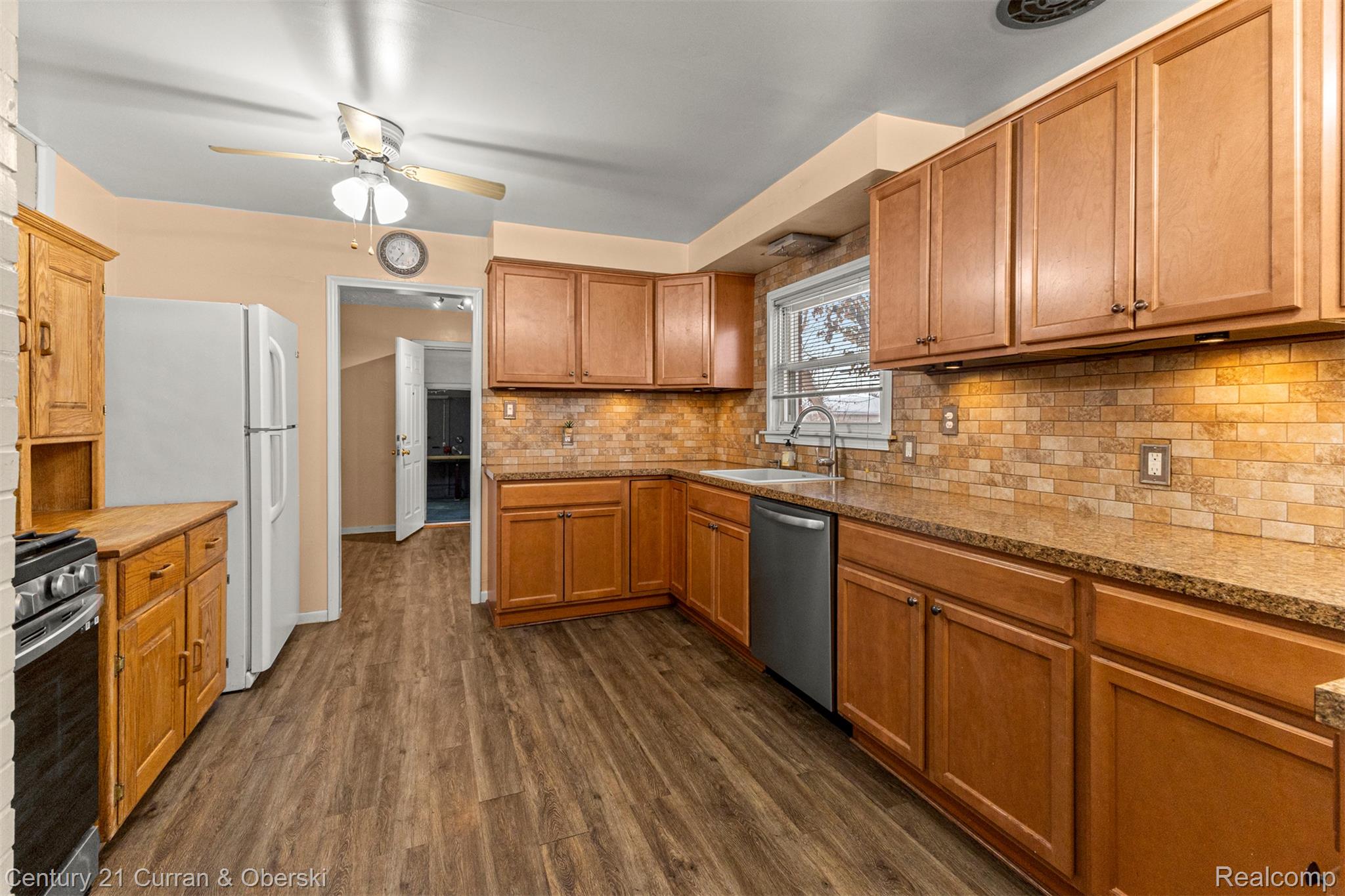 17271 Hamilton Avenue Allen Park City MI 48101