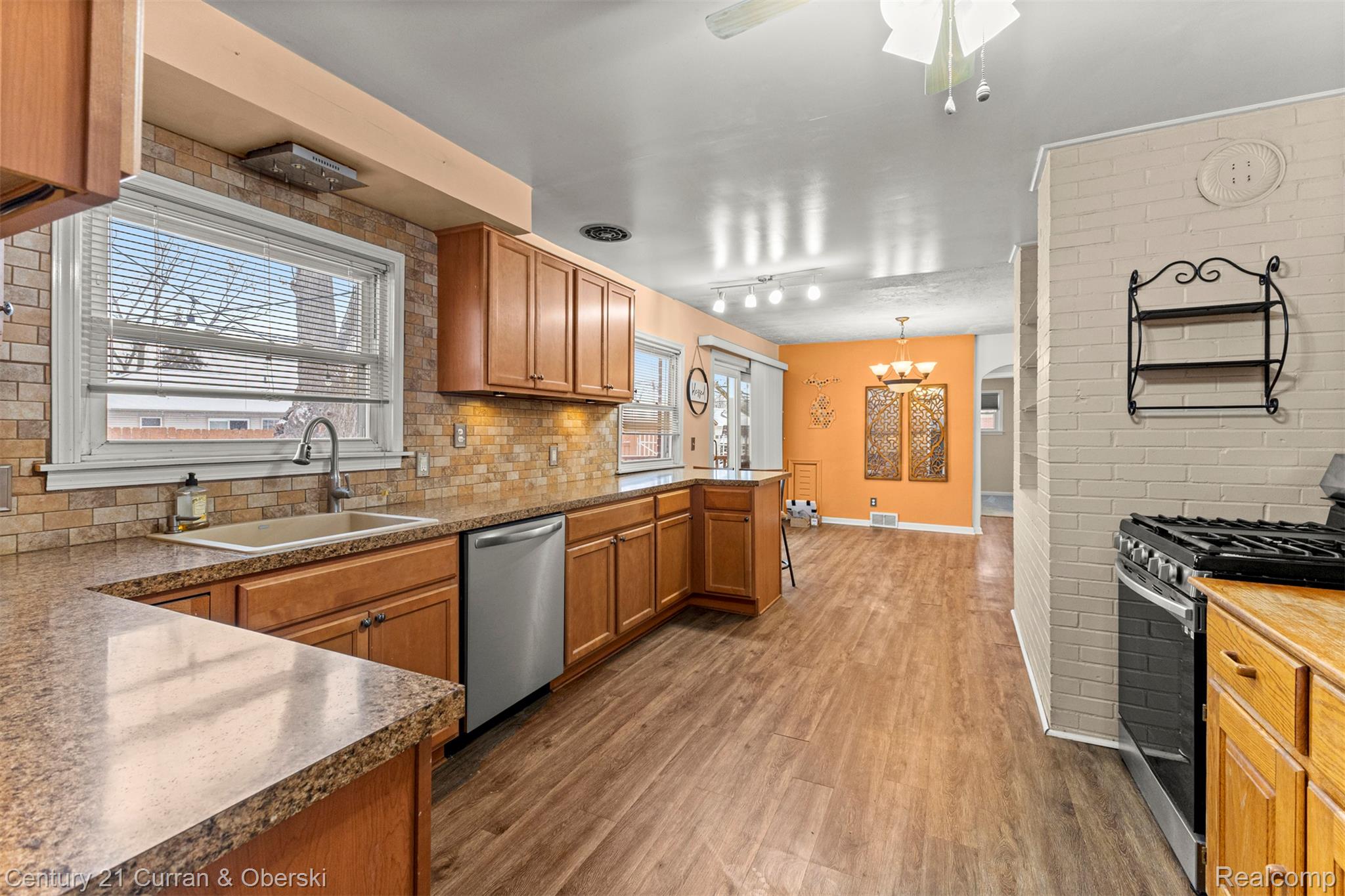 17271 Hamilton Avenue Allen Park City MI 48101