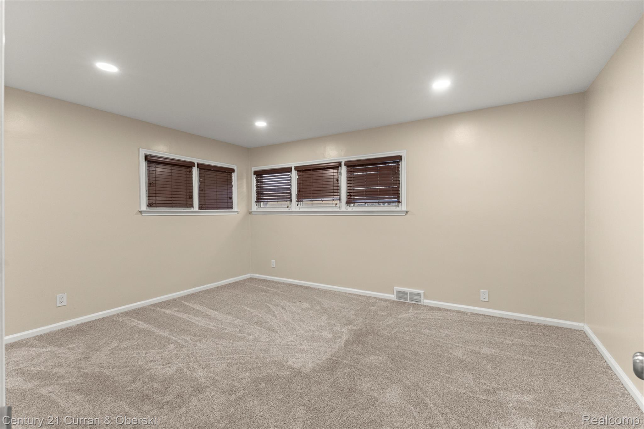 17271 Hamilton Avenue Allen Park City MI 48101