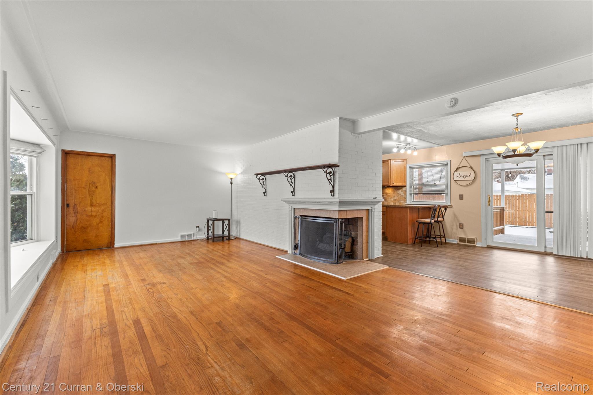 17271 Hamilton Avenue Allen Park City MI 48101