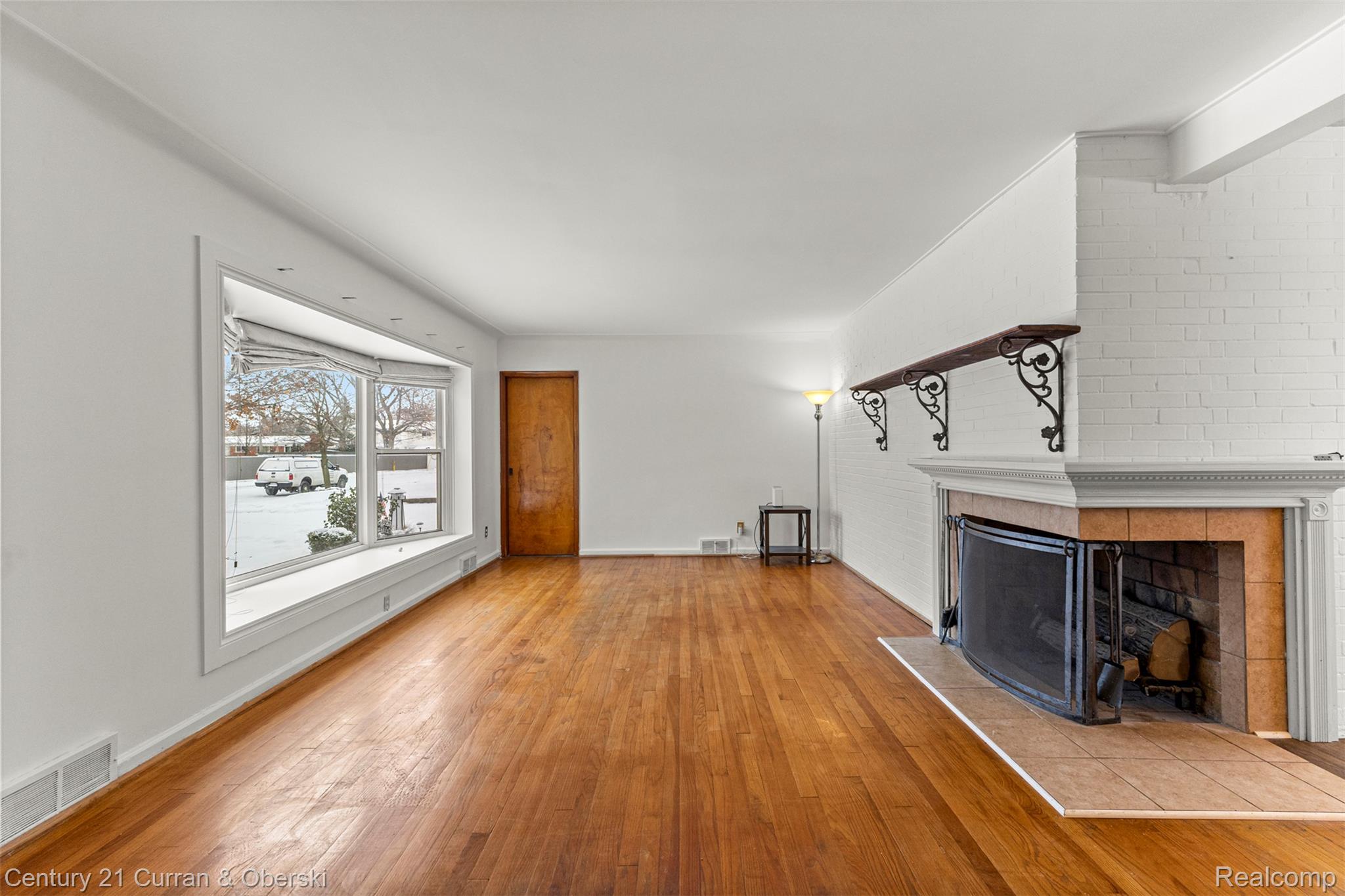 17271 Hamilton Avenue Allen Park City MI 48101