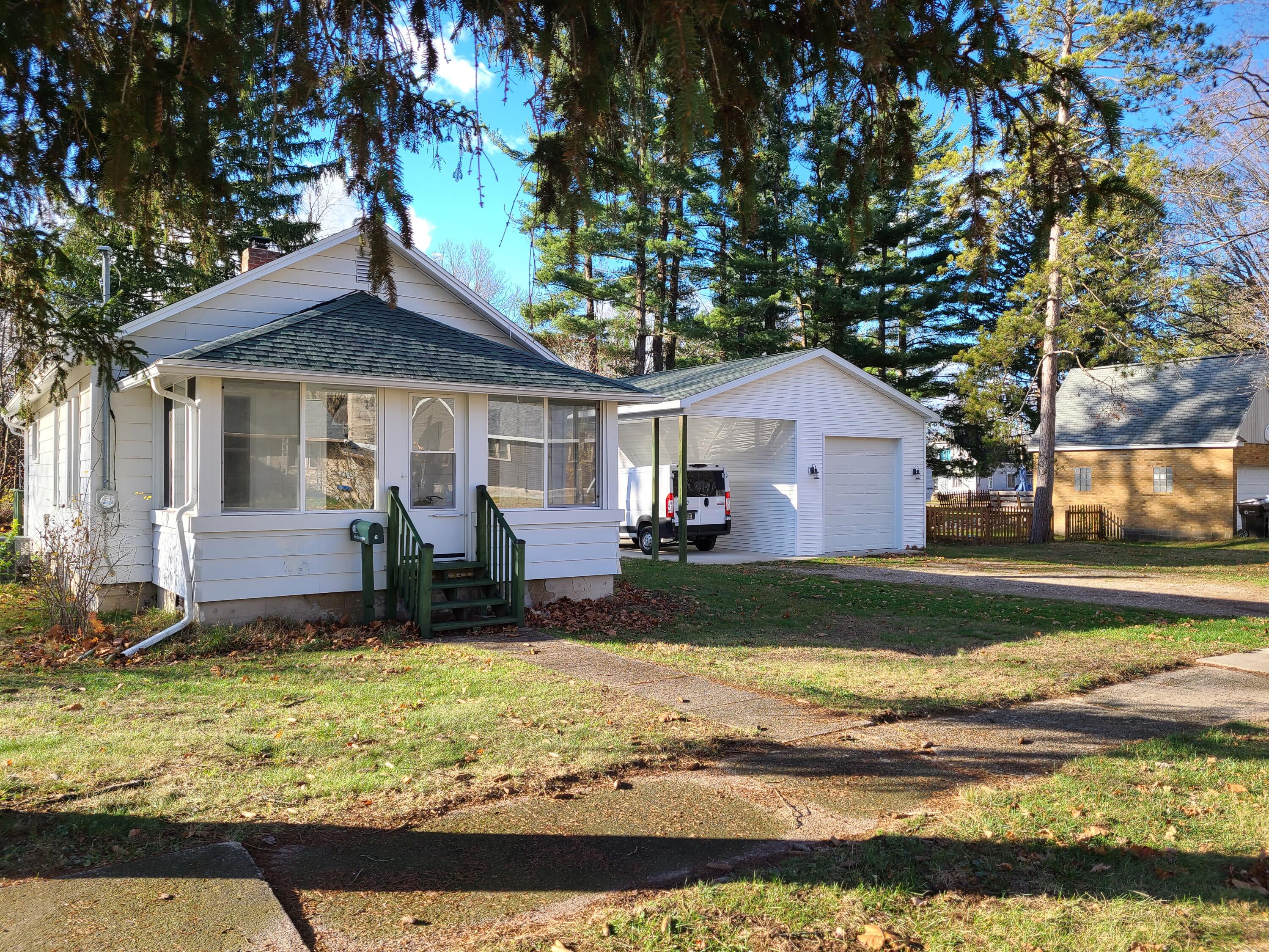 6 Randolph Bangor City MI 49013