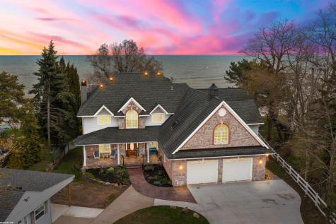 3864 Lakeshore Road Deckerville Village MI 48427
