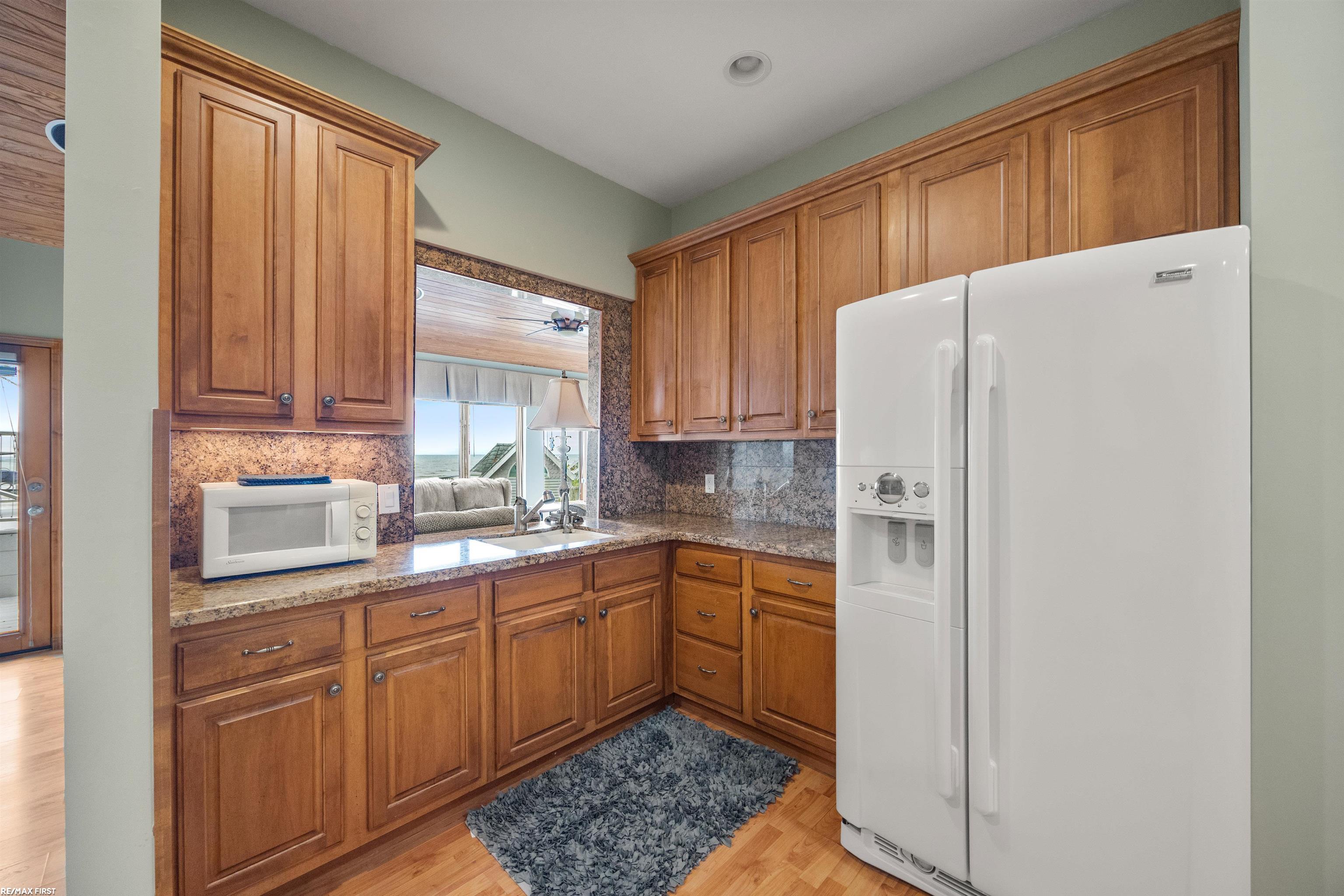 3864 Lakeshore Road Deckerville Village MI 48427
