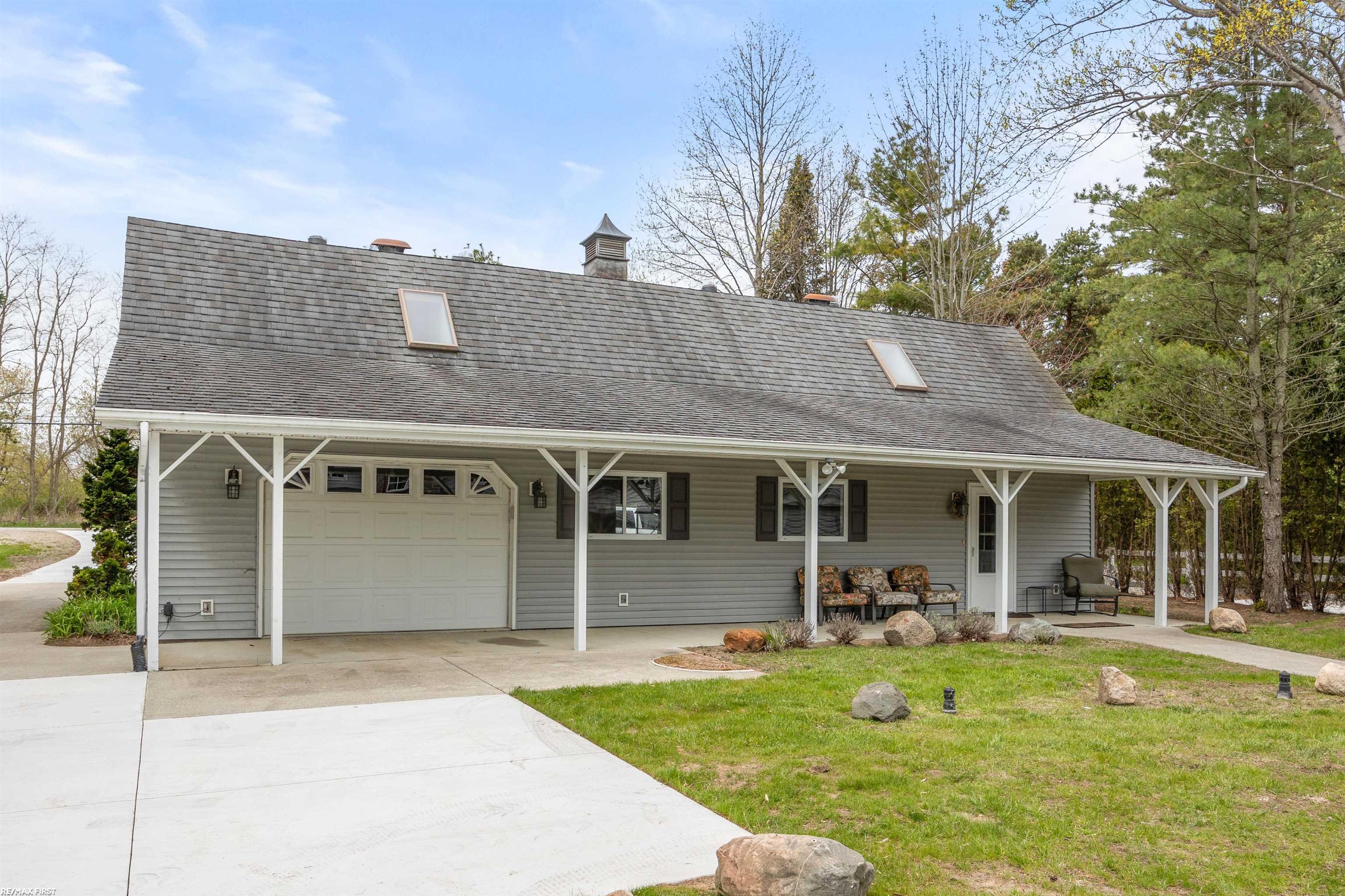 3864 Lakeshore Road Deckerville Village MI 48427
