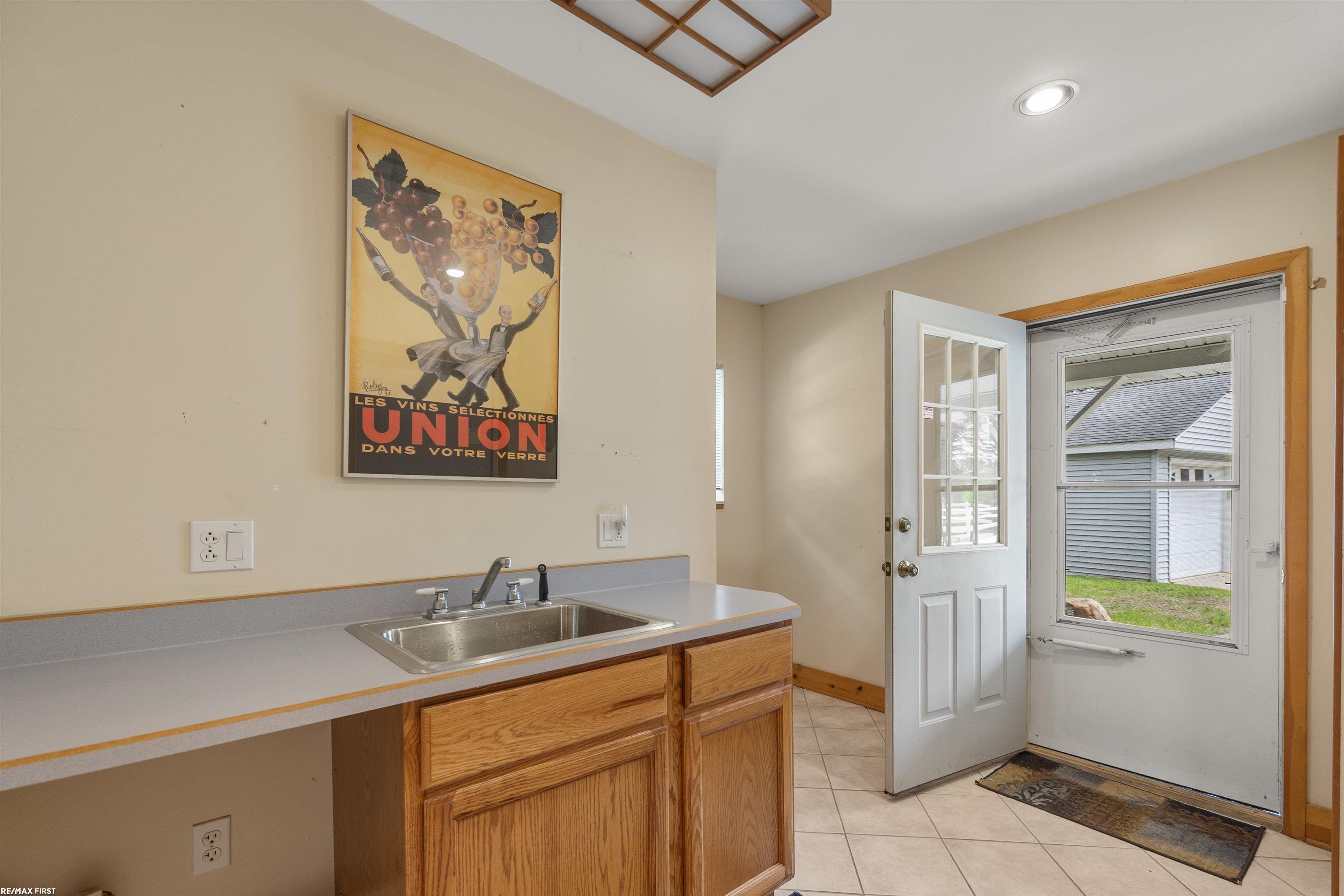 3864 Lakeshore Road Deckerville Village MI 48427