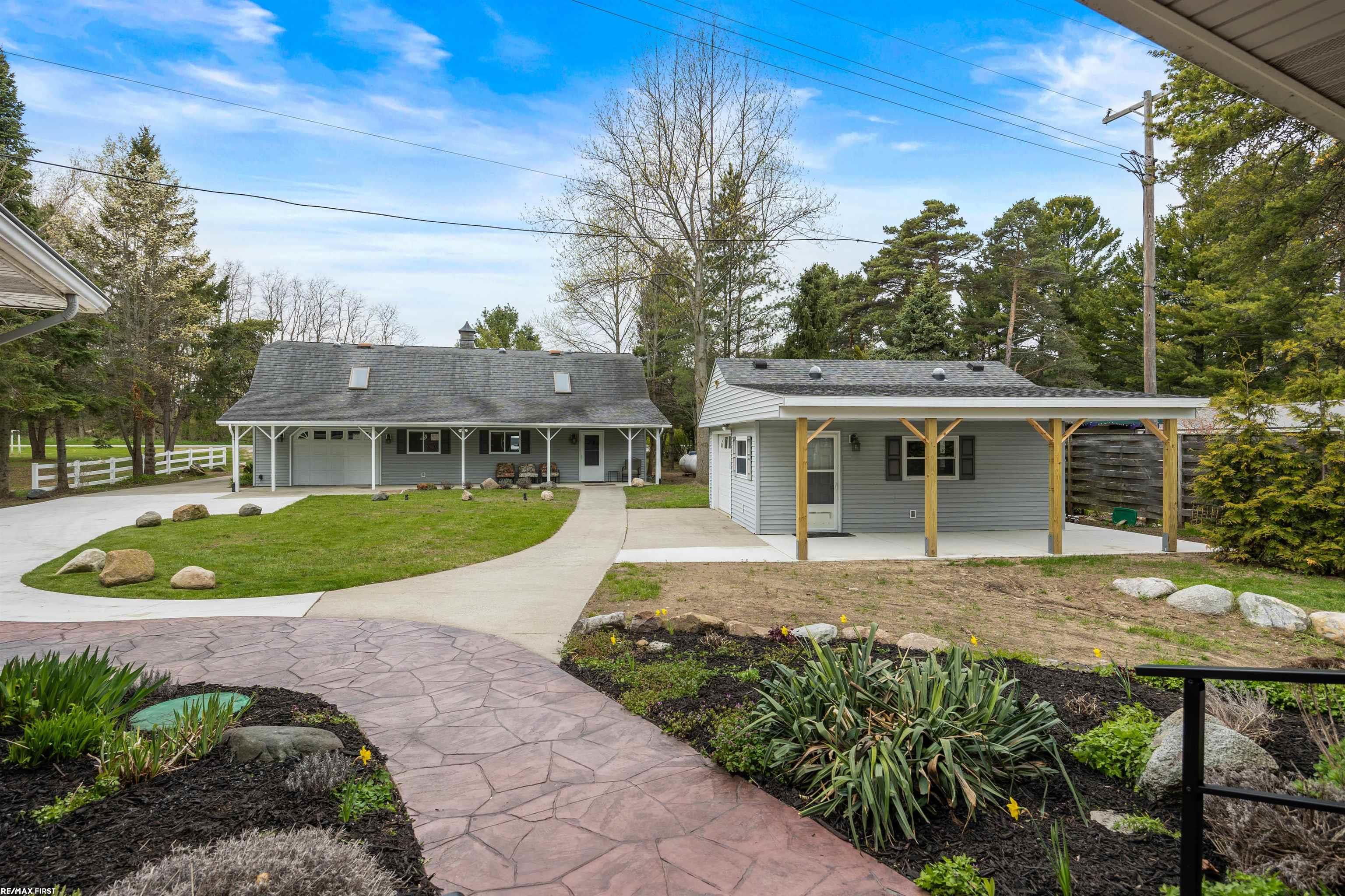 3864 Lakeshore Road Deckerville Village MI 48427