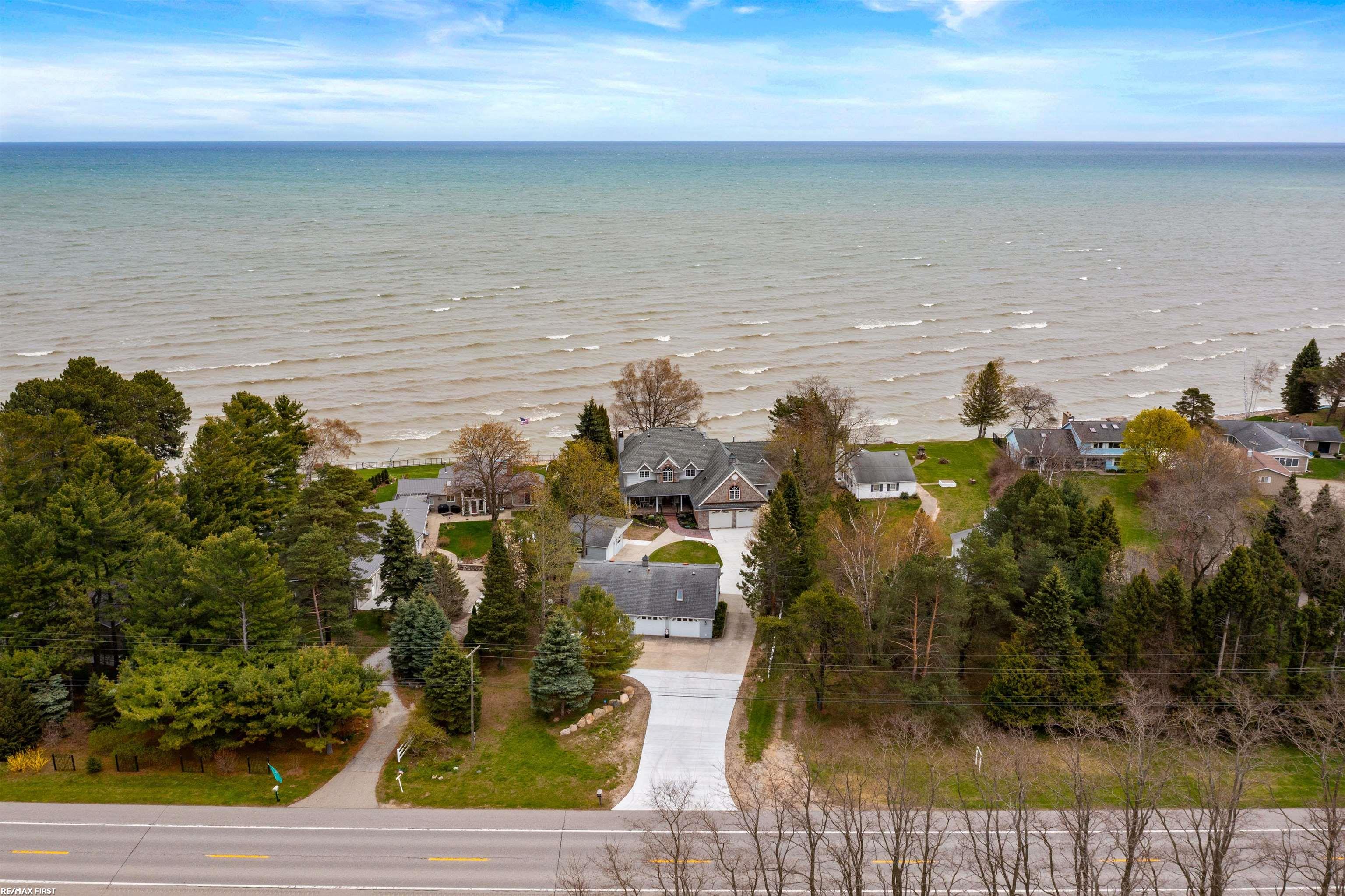 3864 Lakeshore Road Deckerville Village MI 48427