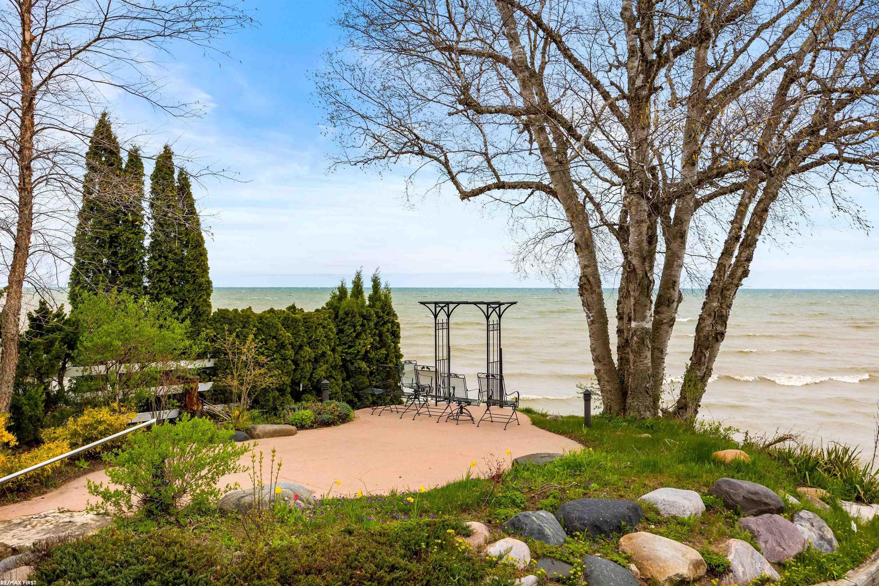 3864 Lakeshore Road Deckerville Village MI 48427