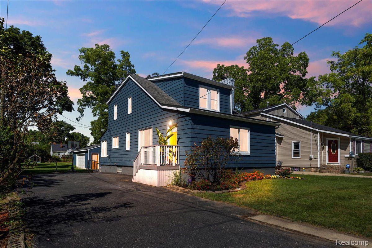 196 Oakmont Auburn Hills City MI 48326