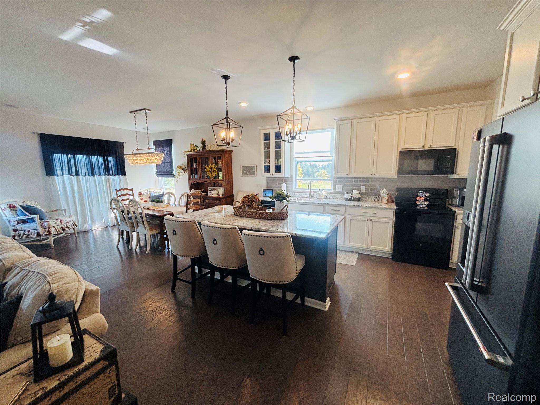 8215 Carston Lane Brighton City MI 48116