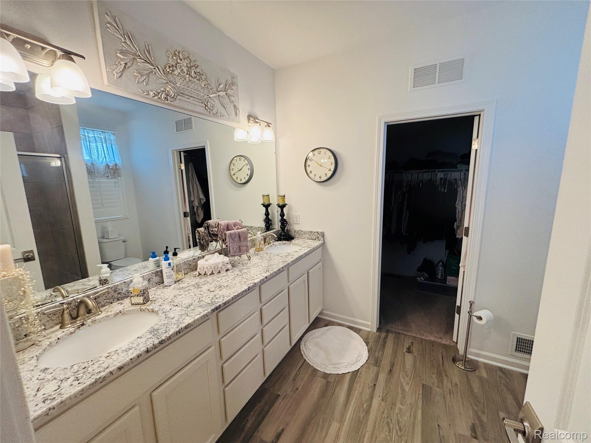 8215 Carston Lane Brighton City MI 48116