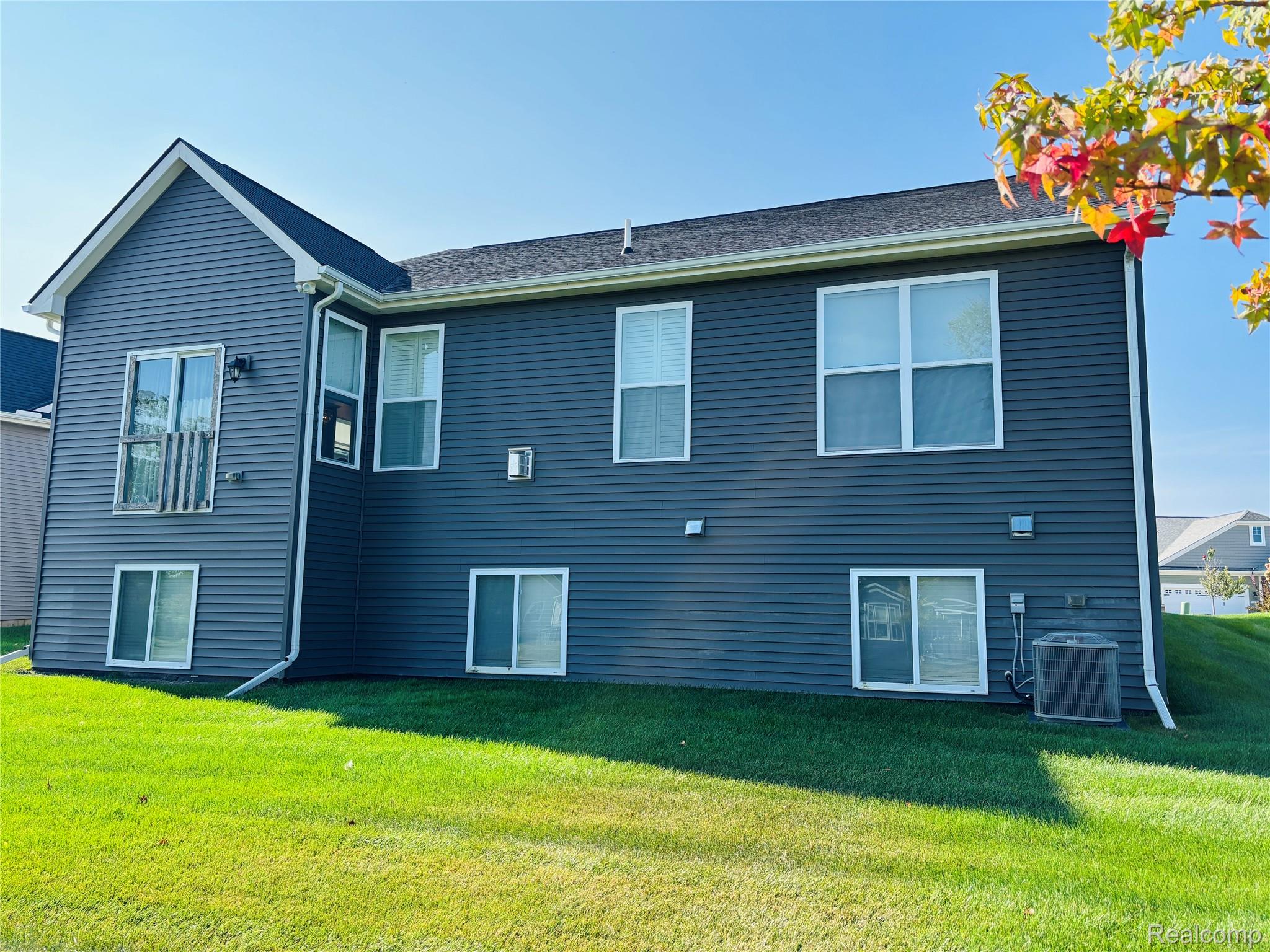 8215 Carston Lane Brighton City MI 48116