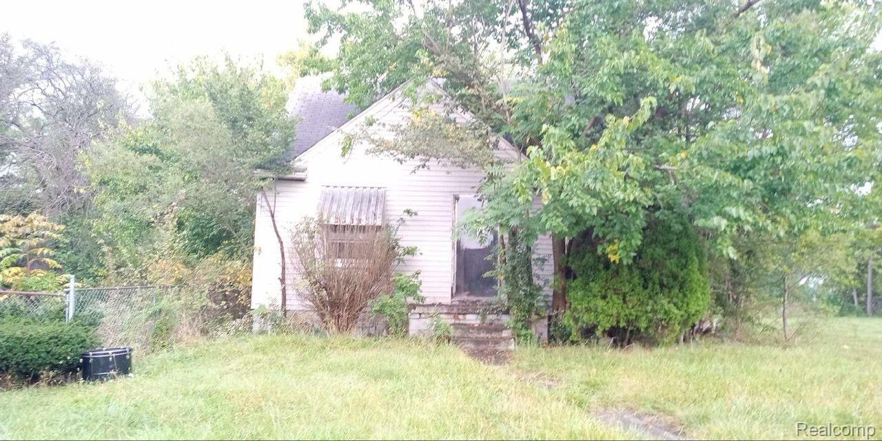 18620 Maine Street Detroit City MI 48234