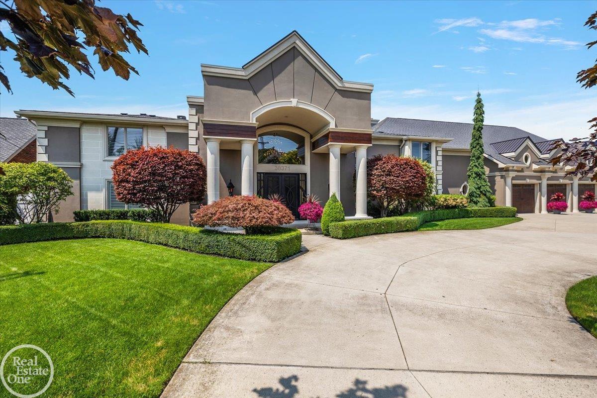 38371 Huron Pointe Drive Harrison Charter Township MI 48045