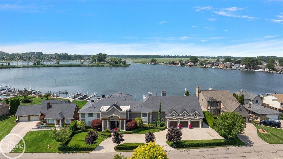 38371 Huron Pointe Drive Harrison Charter Township MI 48045