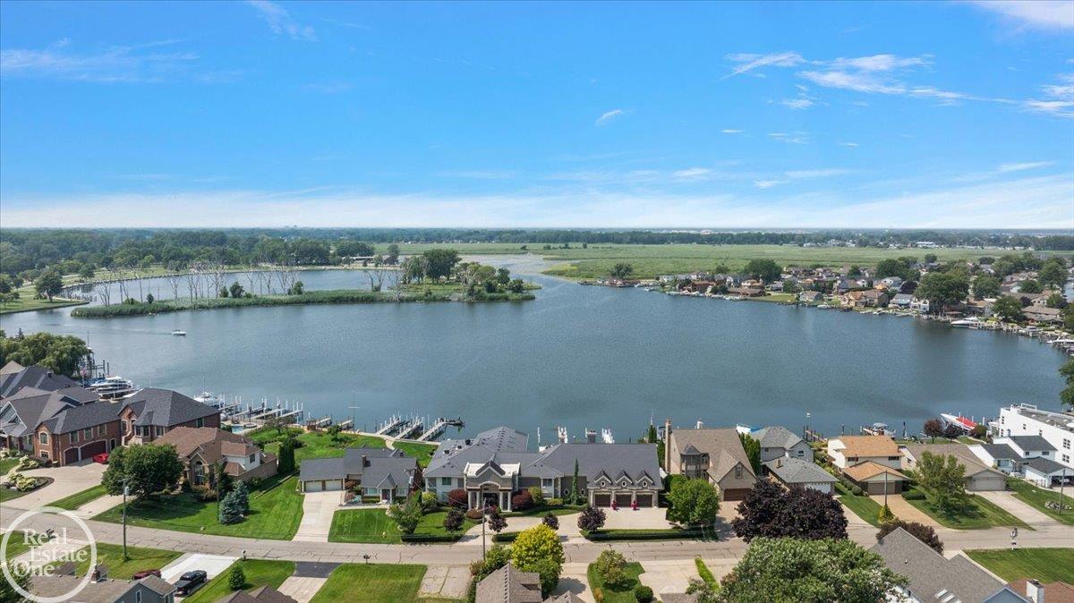 38371 Huron Pointe Drive Harrison Charter Township MI 48045