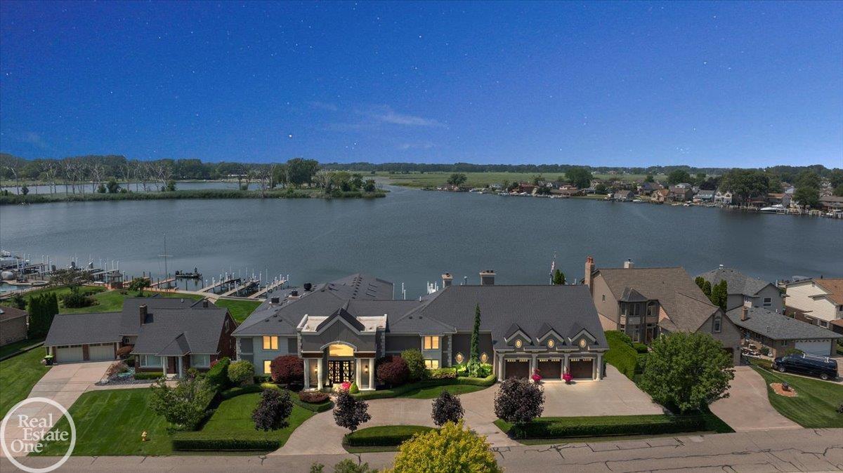 38371 Huron Pointe Drive Harrison Charter Township MI 48045