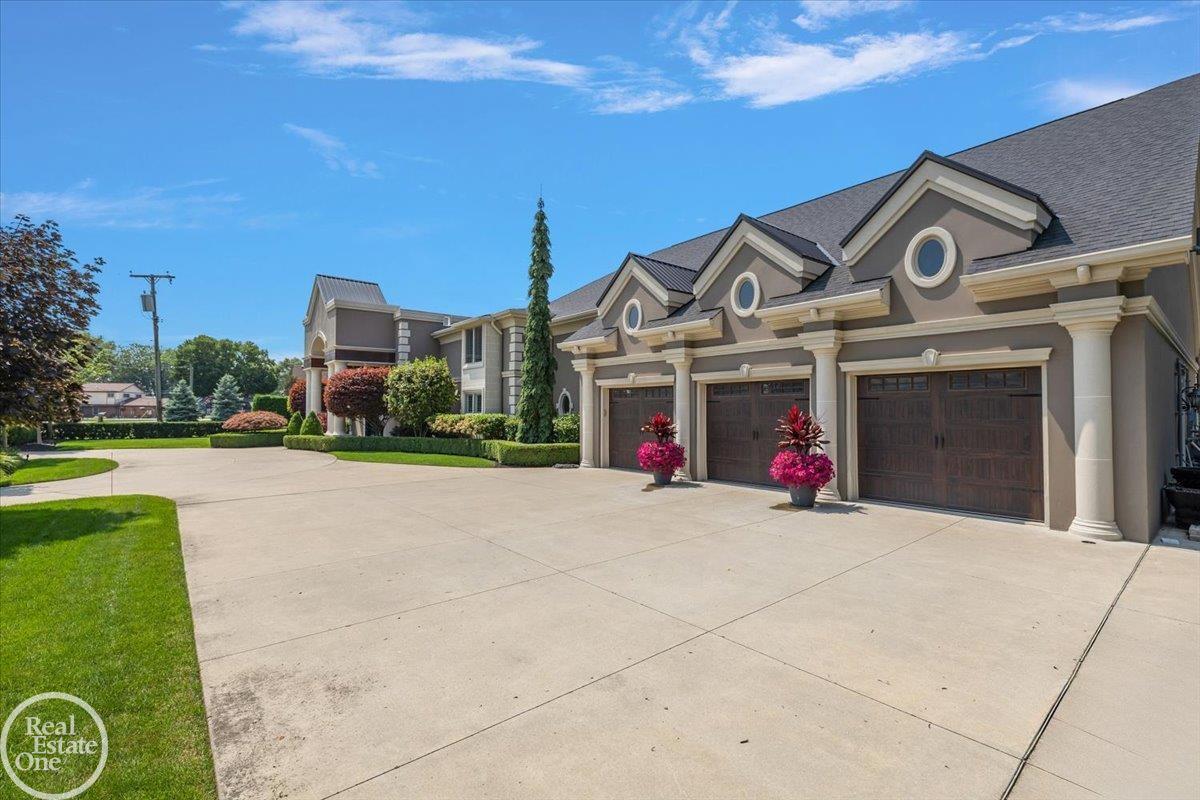 38371 Huron Pointe Drive Harrison Charter Township MI 48045