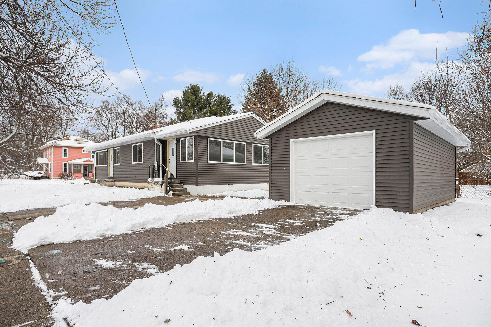 305 S Mingo Street Albion City MI 49224